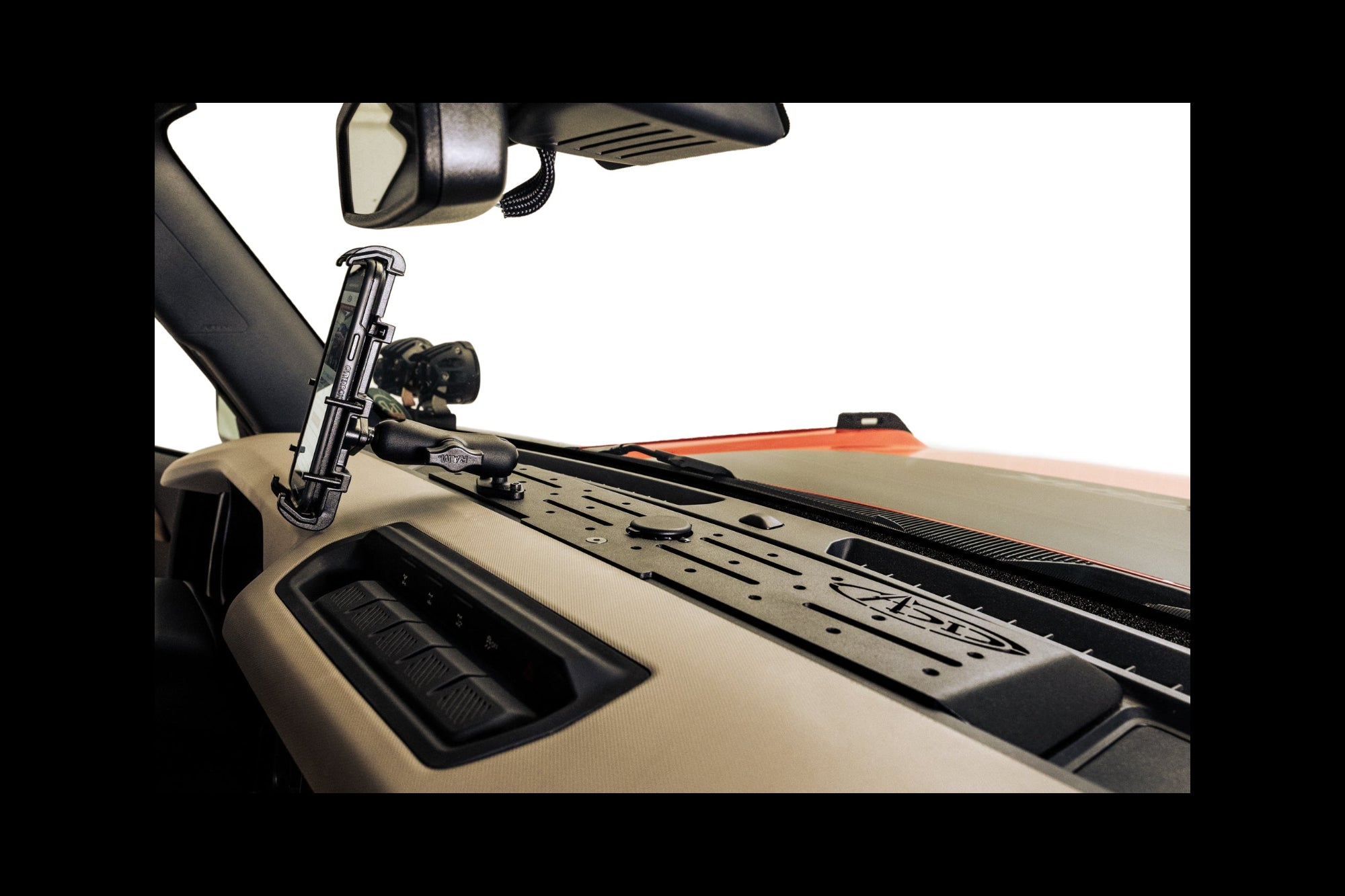 2021+ Ford Bronco & Bronco Raptor Digital Device Dash Mount