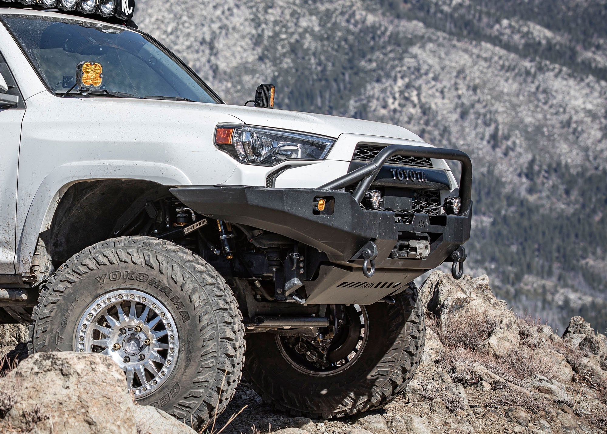 Toyota 4Runner 5th Gen (2010-2024) Hi-Lite Overland Front Bumper [PreRunner Bull Bar]